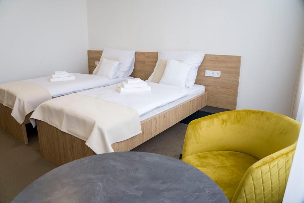 Wellness Hotel Mestska Plavaren Trebisov Exterior foto