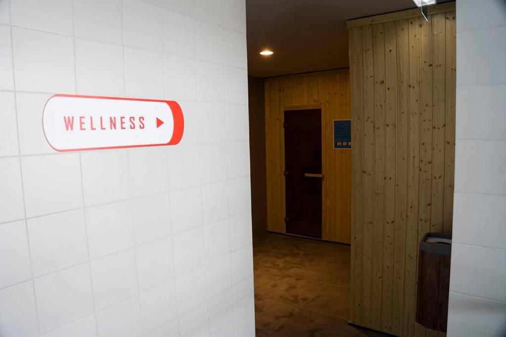 Wellness Hotel Mestska Plavaren Trebisov Exterior foto